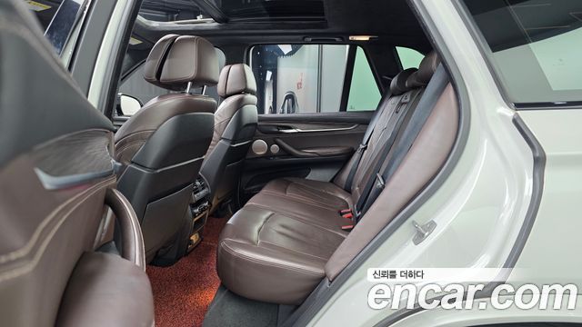 BMW X5 (F15) xDrive M50d 2017 — фото 16
