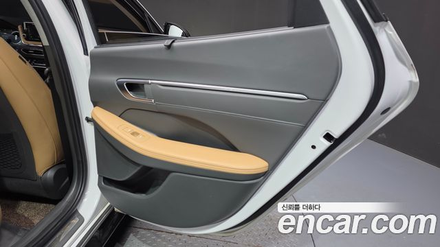 Hyundai Sonata (DN8) 2.0 Inspiration 2023 — фото 25