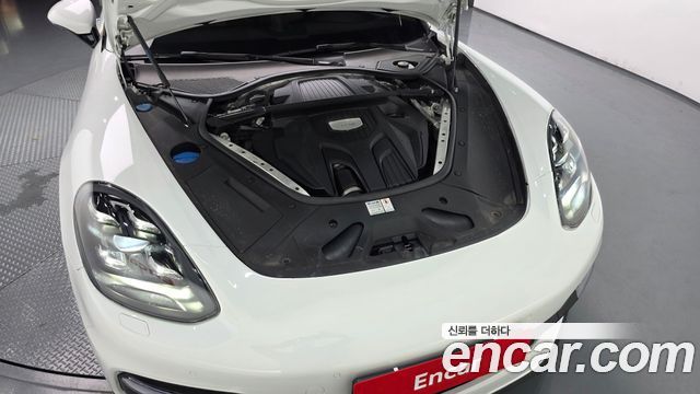 Porsche Panamera (971) 3.0 AWD 2018 — фото 6