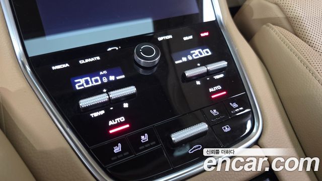 Porsche Panamera (971) 3.0 AWD 2018 — фото 16