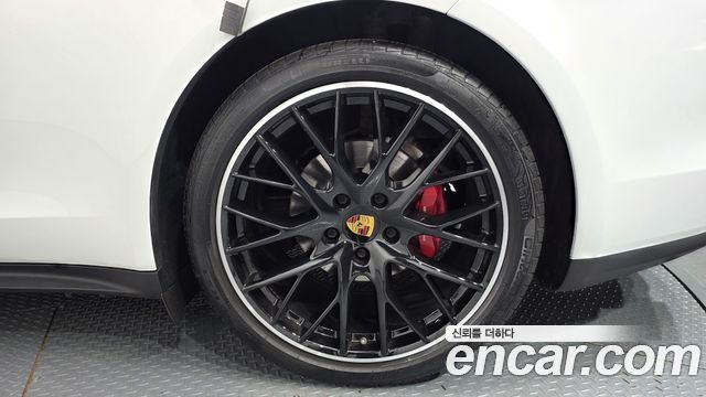 Porsche Panamera (971) 3.0 AWD 2018 — фото 21