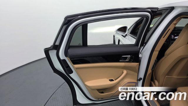 Porsche Panamera (971) 3.0 AWD 2018 — фото 25