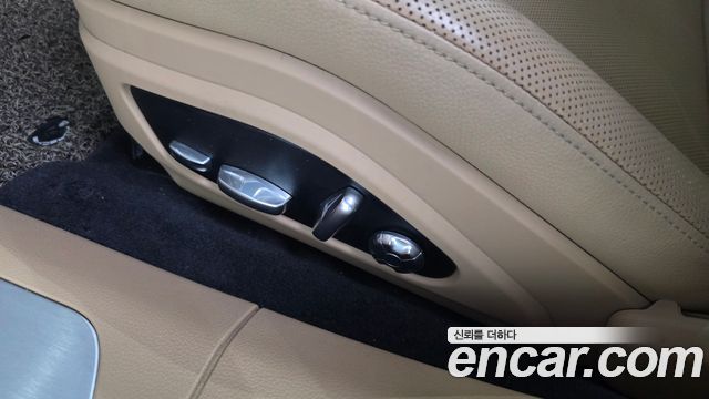 Porsche Panamera (971) 3.0 AWD 2018 — фото 32