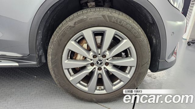 Mercedes-Benz GLC-Class (X253) GLC350e 4MATIC Premium 2019 — фото 5
