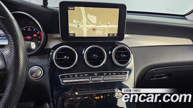 Mercedes-Benz GLC-Class (X253) GLC350e 4MATIC Premium 2019 — фото 14