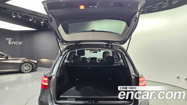 Mercedes-Benz GLC-Class (X253) GLC350e 4MATIC Premium 2019 — фото 20