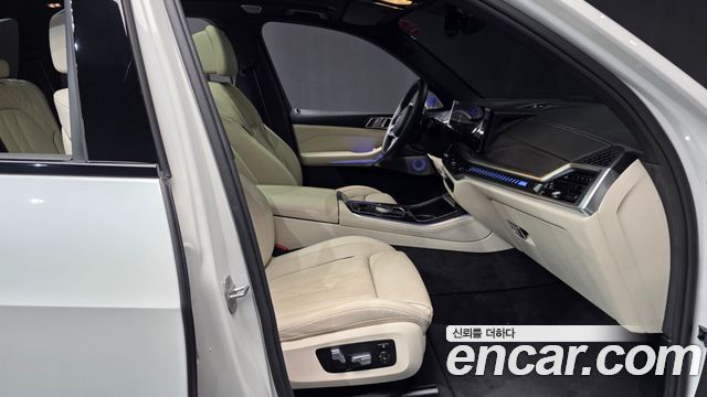 BMW X5 (G05) M60i 2025 — фото 15
