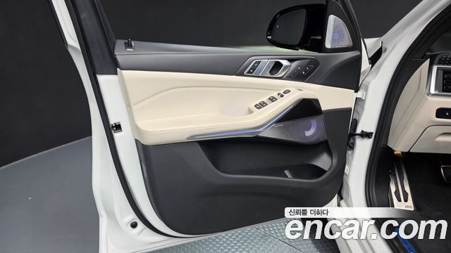 BMW X5 (G05) M60i 2025 — фото 30