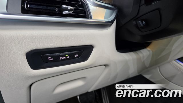 BMW X5 (G05) M60i 2025 — фото 36