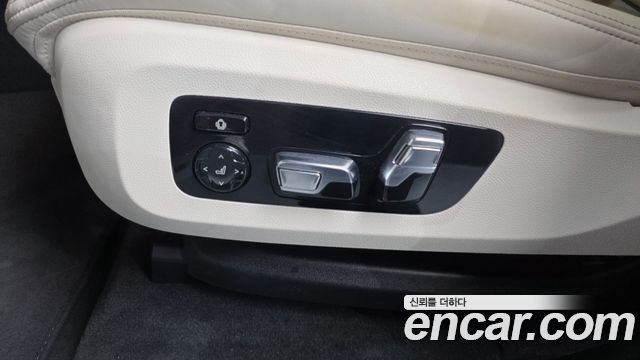 BMW X5 (G05) M60i 2025 — фото 40