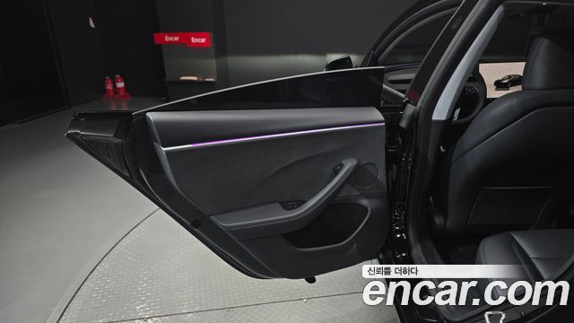 Tesla Model 3 Long Range AWD 2024 — фото 25