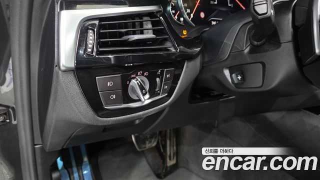 BMW 5 Series (G30) 520d xDrive M Sport Package Plus 2018 — фото 24