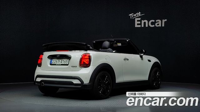 MINI Cooper Convertible Classic Third Generation 2024 — фото 2