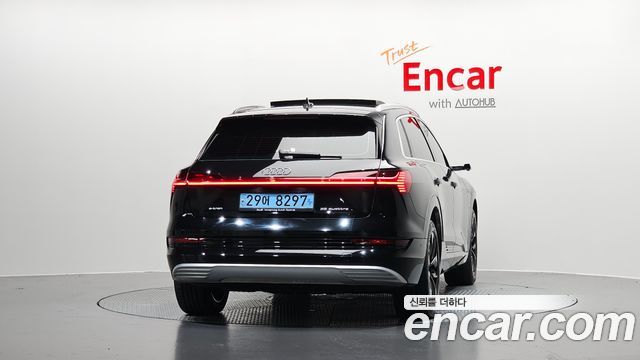 Audi e-tron 55 Quattro 2020 — фото 4