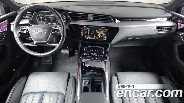 Audi e-tron 55 Quattro 2020 — фото 7