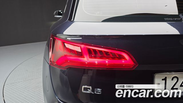 Audi Q5 (FY) 45 TFSI Quattro Premium 2020 — фото 23