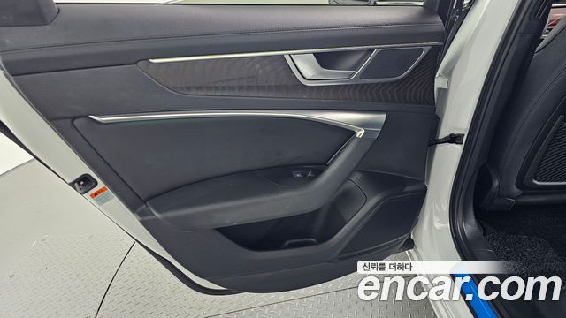 Audi A6 (C8) 45 TFSI Premium 2021 — фото 25