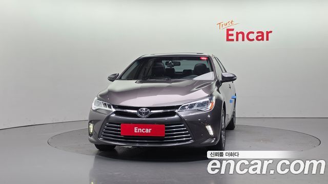 Toyota Camry 2.5 XLE 2015 — фото 3