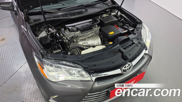 Toyota Camry 2.5 XLE 2015 — фото 6