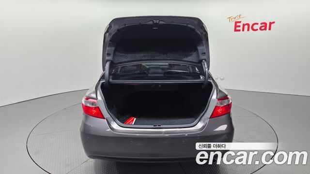 Toyota Camry 2.5 XLE 2015 — фото 20
