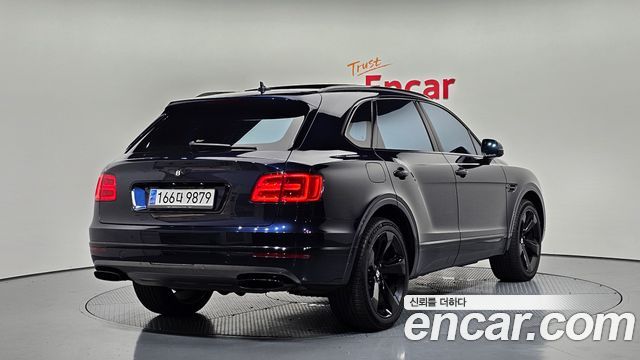 Bentley Bentayga 6.0 W12 2018 — фото 2