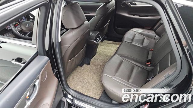 Hyundai Grandeur (IG) 3.0 LPi Rent Car Premium 2022 — фото 16