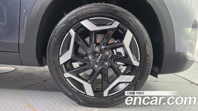Kia Seltos Gasoline 1.6 Turbo 4WD Signature 2024 — фото 5
