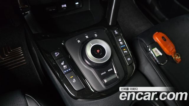 Kia Seltos Gasoline 1.6 Turbo 4WD Signature 2024 — фото 9