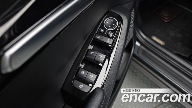 Kia Seltos Gasoline 1.6 Turbo 4WD Signature 2024 — фото 11