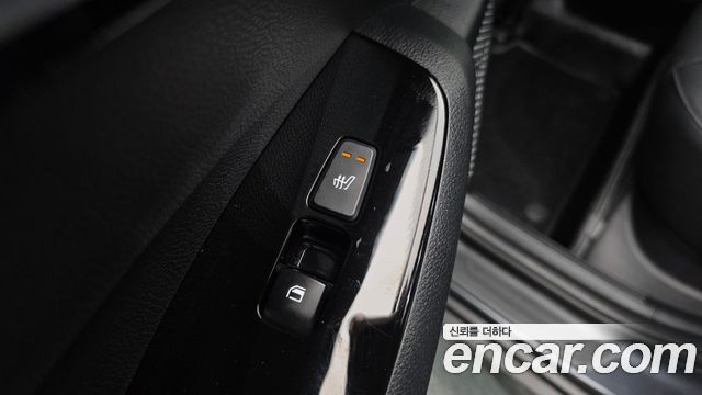 Kia Seltos Gasoline 1.6 Turbo 4WD Signature 2024 — фото 17