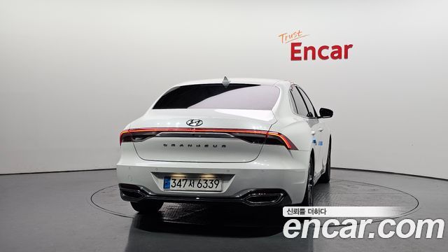 Hyundai Grandeur (IG) 3.0 LPi Rent Car Modern 2022 — фото 4