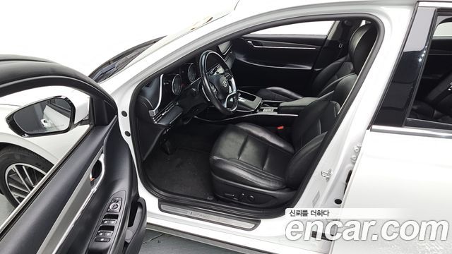 Hyundai Grandeur (IG) 3.0 LPi Rent Car Modern 2022 — фото 10