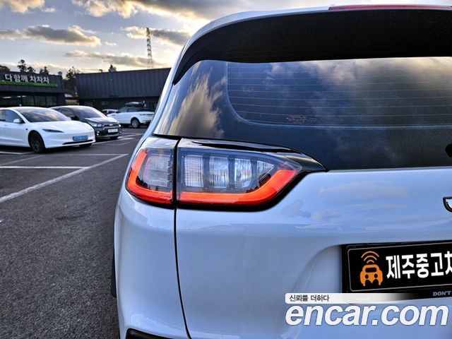 Jeep Cherokee (KL) 2.4 Limited AWD 2020 — фото 8