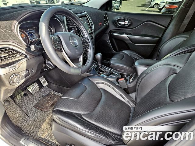 Jeep Cherokee (KL) 2.4 Limited AWD 2020 — фото 23