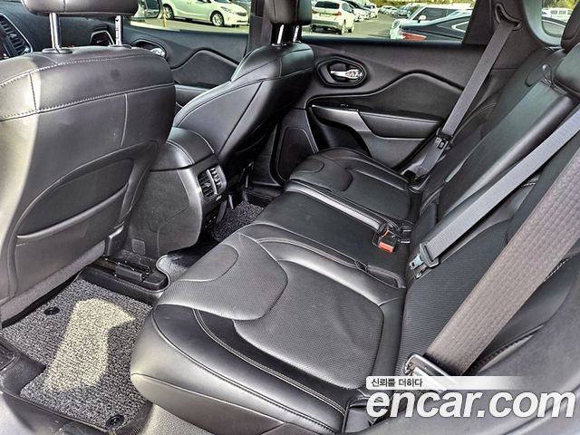 Jeep Cherokee (KL) 2.4 Limited AWD 2020 — фото 24