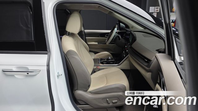 Kia Carnival (IV) Gasoline 9-seater Limousine(Special vehicle) 2023 — фото 15