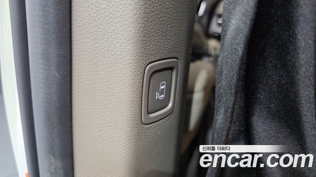 Kia Carnival (IV) Gasoline 9-seater Limousine(Special vehicle) 2023 — фото 33