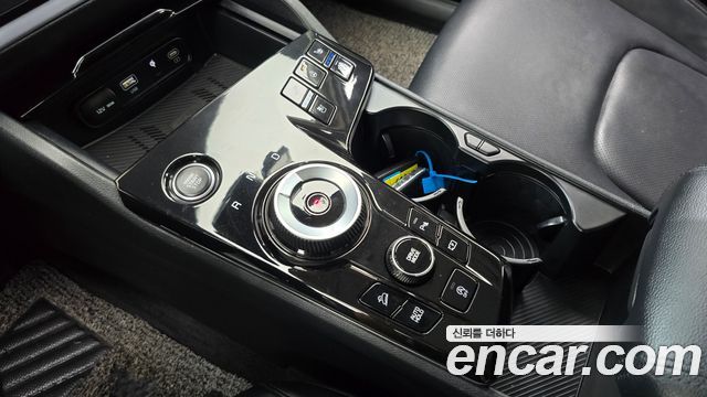 Kia Sportage (V) Diesel 2.0 2WD Nobleless 2022 — фото 9
