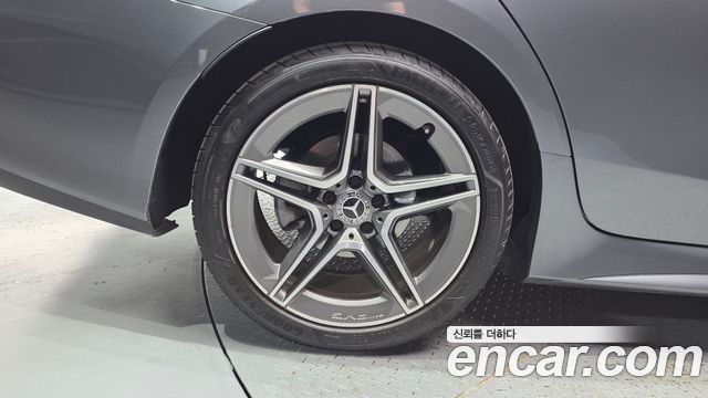 Mercedes-Benz CLS-Class (C257) CLS300d 4MATIC 2022 — фото 5