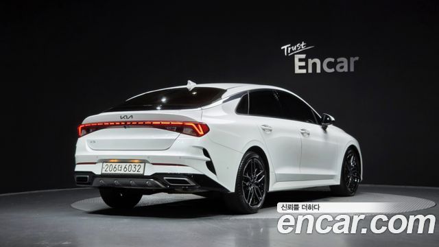 Kia K5 (III) 1.6 Turbo Signature 2023 — фото 2