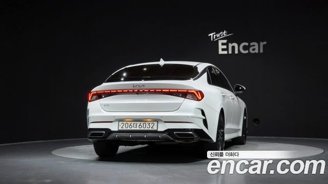 Kia K5 (III) 1.6 Turbo Signature 2023 — фото 4