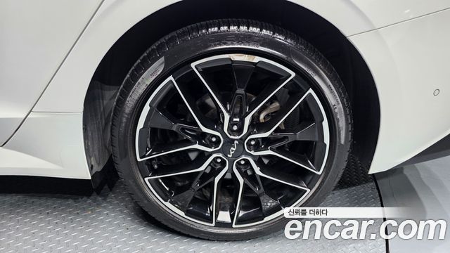 Kia K5 (III) 1.6 Turbo Signature 2023 — фото 21