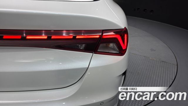 Kia K5 (III) 1.6 Turbo Signature 2023 — фото 23