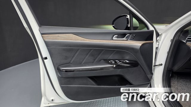 Kia K5 (III) 1.6 Turbo Signature 2023 — фото 24