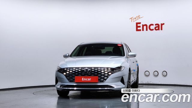 Hyundai Grandeur (IG) 3.0 LPi (Taxi) example 2022 — фото 3