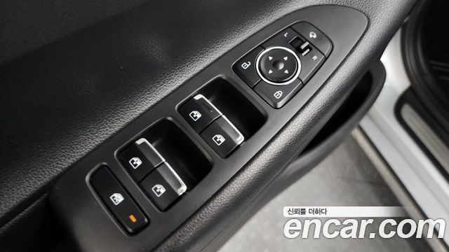 Hyundai Grandeur (IG) 3.0 LPi (Taxi) example 2022 — фото 20