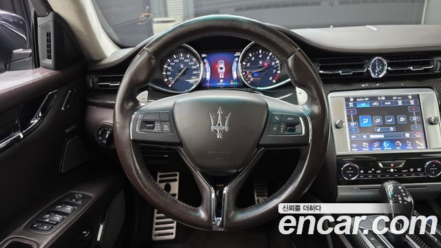 Maserati Quattroporte GTS 3.8 V8 2015 — фото 13