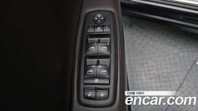 Maserati Quattroporte GTS 3.8 V8 2015 — фото 14