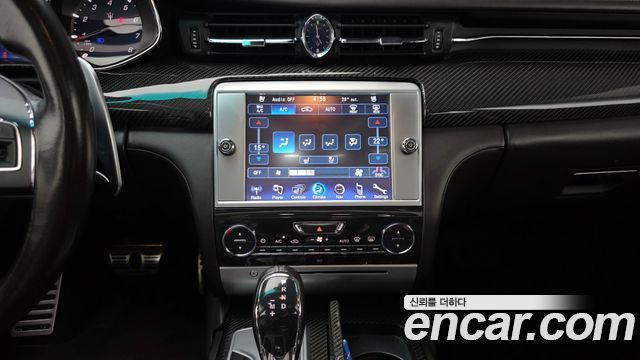 Maserati Quattroporte GTS 3.8 V8 2015 — фото 17