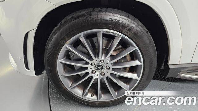 Mercedes-Benz GLE-Class (W167) GLE400d 4MATIC Coupe 2023 — фото 5